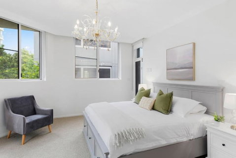 Ocean Vista Escape - A Lofty Beachfront Penthouse - Your Accommodation 3