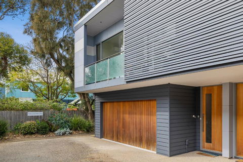 OG- By The Sea, 400m To Beach - Your Accommodation 0