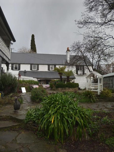 Old Colony Inn - Your Accommodation 0