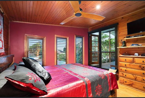 ONE OF A KIND Vacation Rental- Berkeley Vale - Your Accommodation 1