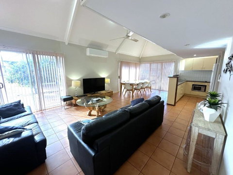 Osprey Holiday Village Unit 117 - Your Accommodation 3