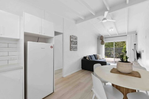 PA2 Stunning Sunshine Beach Apt Pets Welcome - Your Accommodation 1