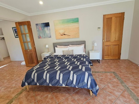 Paradise - Your Accommodation 3