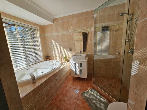Paradise - Your Accommodation 0