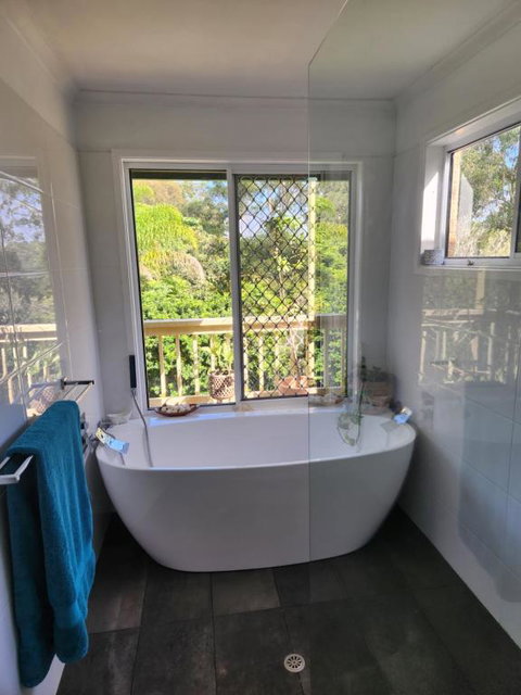 Poinciana Room - Your Accommodation 2