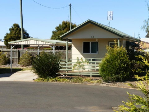 PepperTree Cabins, Kingaroy - Your Accommodation 3