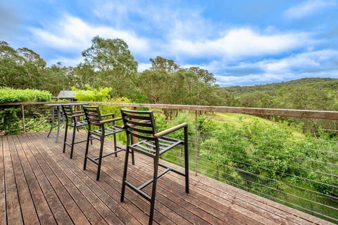 Perfect View Retreat In Forest - Your Accommodation 1