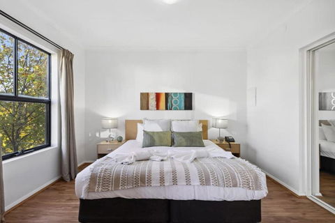 Perth Prime Located 2BDR 1PRK - Your Accommodation 2