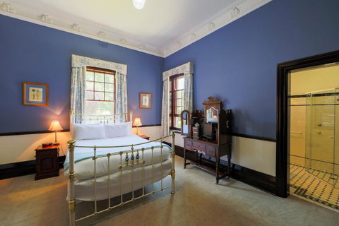 Petersons Armidale Winery And Guesthouse - Your Accommodation 2