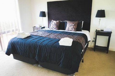 Petit Verdot Cottage - A Vineyard Retreat In Barossa Valley - Your Accommodation 3
