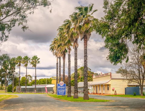 Pioneer Tourist Park - Your Accommodation 0