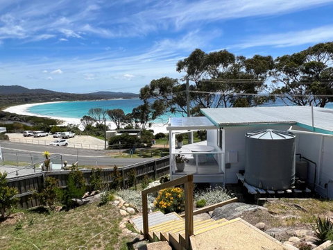 PIPI SHACK - Iconic Waterfront Shack Binalong Bay - Your Accommodation 1
