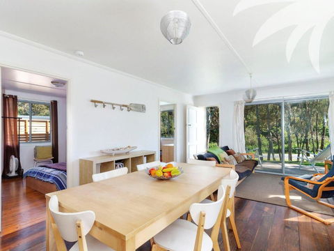 Pippis A Classic Beach House - Your Accommodation 1