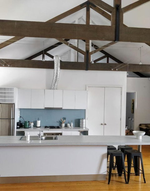 Pips On Mitchell - Beautiful Historic Apartment - Your Accommodation 3