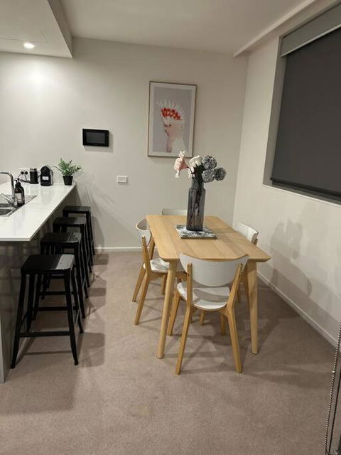 Plush Apartment On Mort - Your Accommodation 2