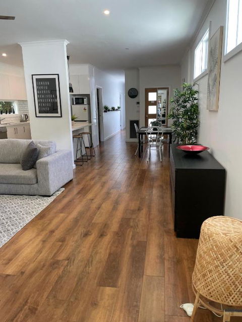 Position Perfect In The Heart Of Sherbrooke - Your Accommodation 0