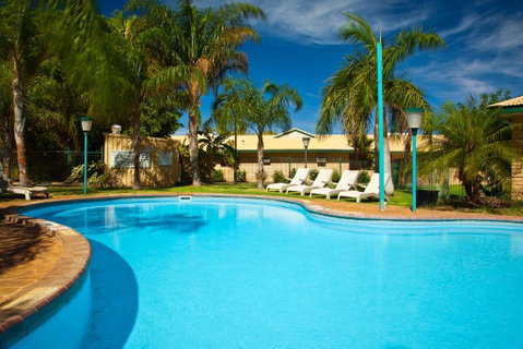 Potshot Hotel Resort - Your Accommodation 3