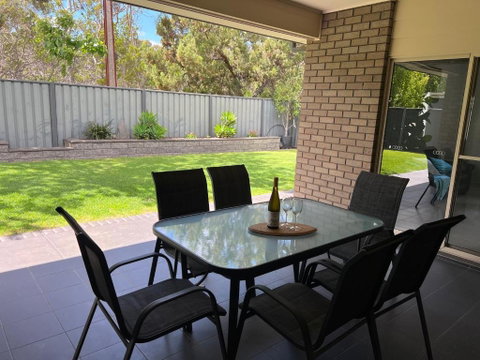 Premium Barossa Getaway - Your Accommodation 2