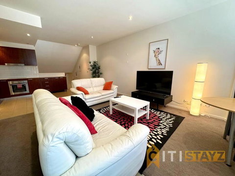 Pretty Penthouse - Close To ANU - Your Accommodation 0