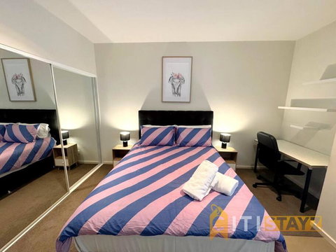 Pretty Penthouse - Close To ANU - Your Accommodation 3