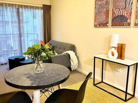 Prime Location 1 Bdr Apt In Perth - Your Accommodation 2