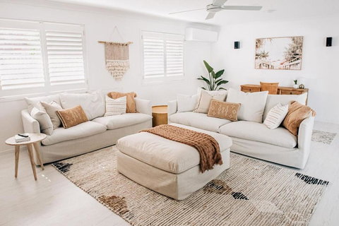 Prime Location With Pool - Walk To Coolum Beach - Your Accommodation 1