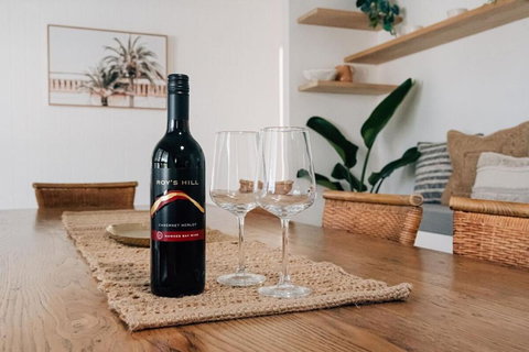 Prime Location With Pool - Walk To Coolum Beach - Your Accommodation 3