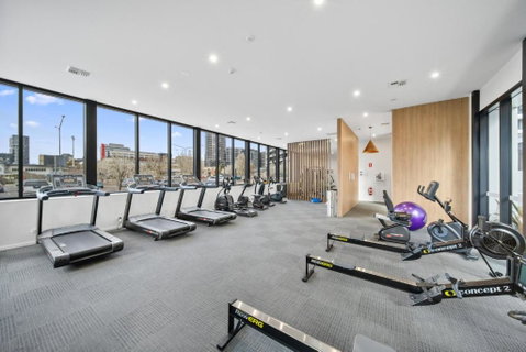 Pristine 2-Bed Apartment With Pool And BBQ - Your Accommodation 3