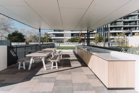 Pristine 2-Bed Apartment With Pool And BBQ - Your Accommodation 2
