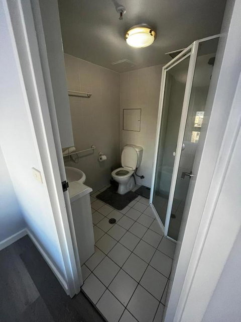 Private Room With Ensuite In The CBD - Your Accommodation 3