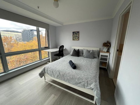 Private Room With Ensuite In The CBD - Your Accommodation 1