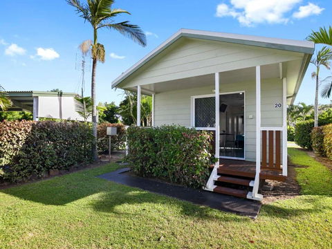 Queens Beach Tourist Village - Your Accommodation 1