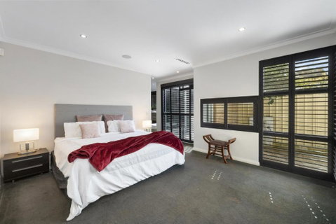 Quiet Couples Getaway - Your Accommodation 0