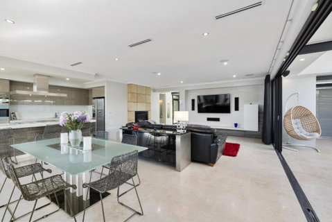 Quiet Couples Getaway - Your Accommodation 1