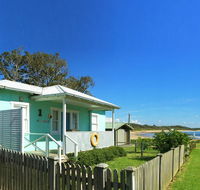 Aurora Beachfront Cottage - Your Accommodation