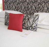 Avaleen Lodge Motor Inn - Your Accommodation
