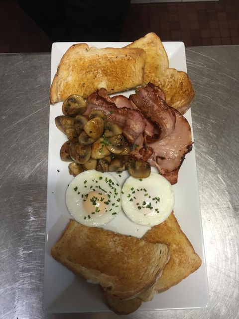 Avondel Motor Inn - Your Accommodation 2