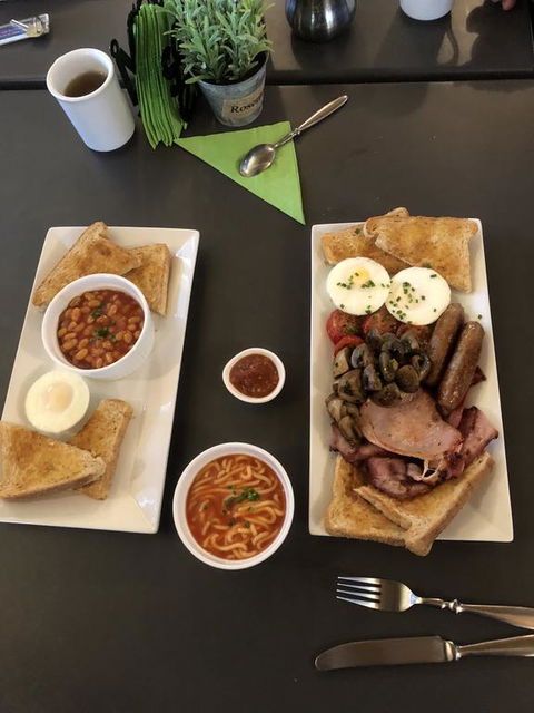 Avondel Motor Inn - Your Accommodation 1