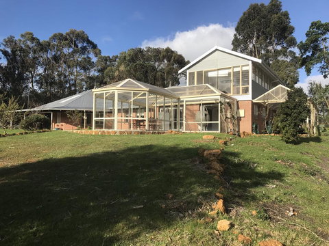 Avvara - Your Accommodation 0