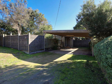 Back Beach Hideaway - Your Accommodation 0
