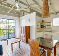 Baden 11 - Rainbow Shores Couples Beachside Escape Aircon Pools - Your Accommodation