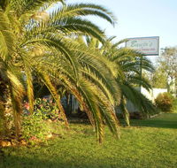 Banjos Overnight And Holiday Units - Your Accommodation