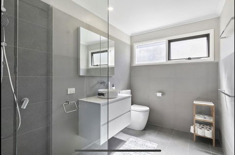 Bay Views Lorne - Your Accommodation 3