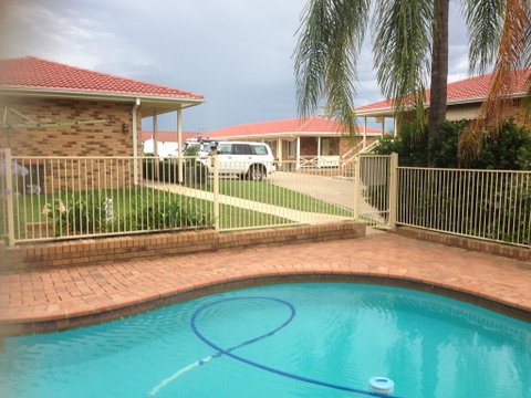 Baybrook Motor Inn - Your Accommodation 1