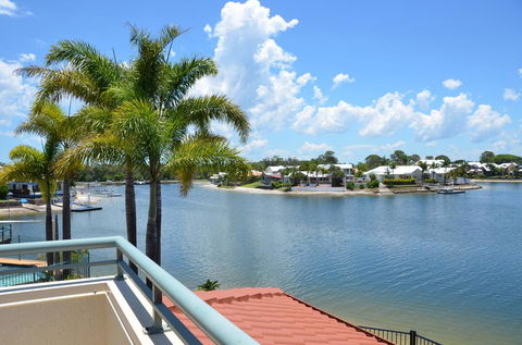 Bayz Maroochy Waters - Your Accommodation 0