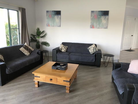Bayz Maroochy Waters - Your Accommodation 2