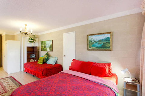 Beach Haven Studio - Your Accommodation 1