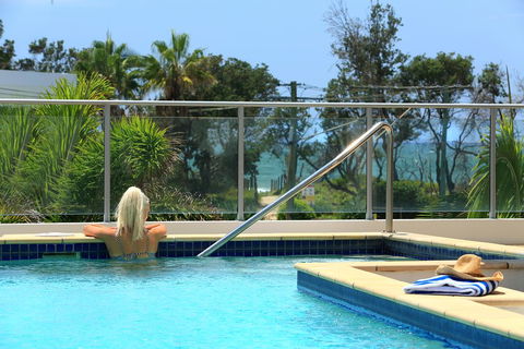 Beach On Sixth - Your Accommodation 3
