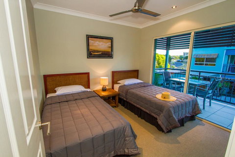 Beach Pad 2 - Your Accommodation 1