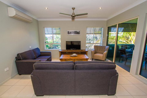 Beach Pad 2 - Your Accommodation 3